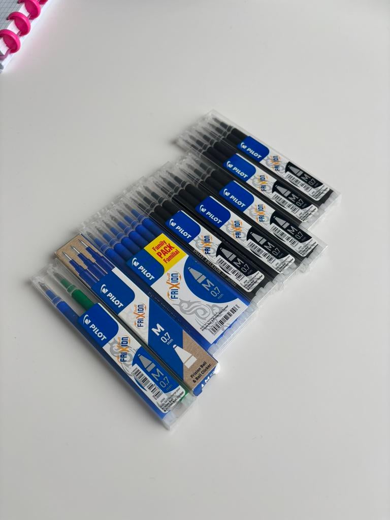 Lot de 26 recharges pour stylos Pilot Frixion, Divers, Enlèvement ou Envoi, Neuf