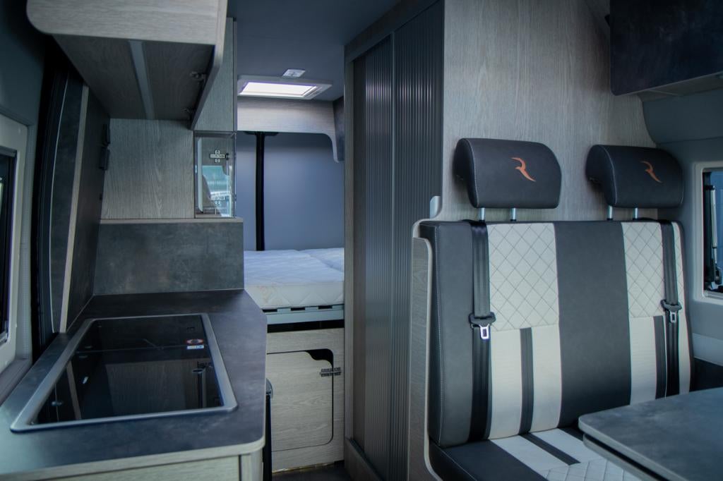 Robeta Helios 165 Buscamper  3 Slaappl./ CAMERA / CARPLAY, Overige merken, Vloeistofverwarming, Bedrijf, Tot en met 3