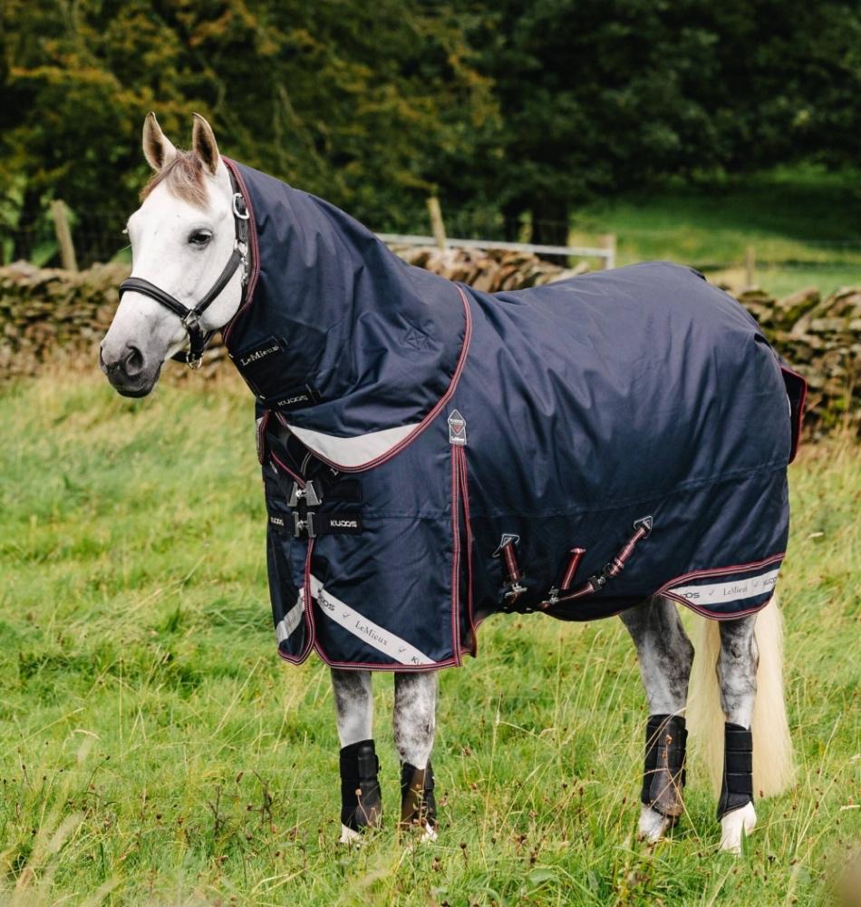 Sterke LeMieux Kudos 1680denier regendeken met hals SALE!, Dieren en Toebehoren, Paarden en Pony's | Dekens en Dekjes, Ophalen of Verzenden