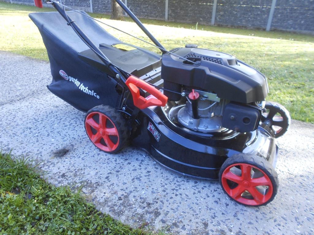 tondeuse Garden Technic non tractée, Tondeuse rotative, 40 à 49 cm, Enlèvement, Bac de ramassage