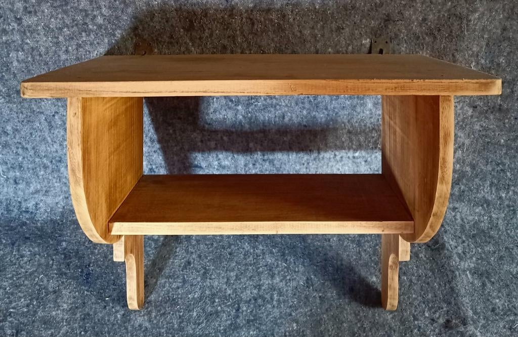 Étagères en bois, Enlèvement