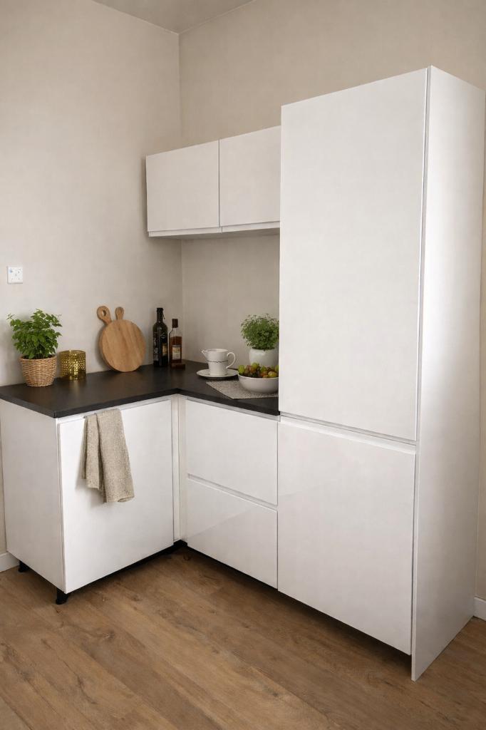 IKEA keukenblok – ZGAN (nov 2024) – met koelkast/vriezer, Huis en Inrichting, Wit, 150 tot 200 cm, Ophalen of Verzenden, Zo goed als nieuw