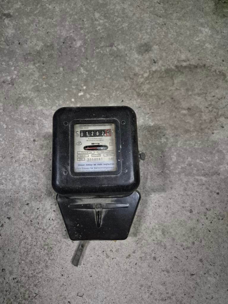 Analoge elektrischiteits meter, Audio, Tv en Foto, Foto | Flitsers, Ophalen