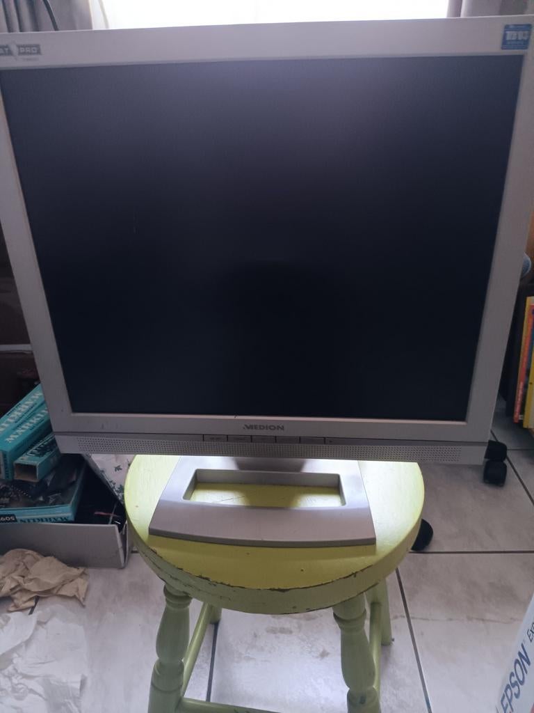 Medion pc scherm, Computers en Software, Ophalen