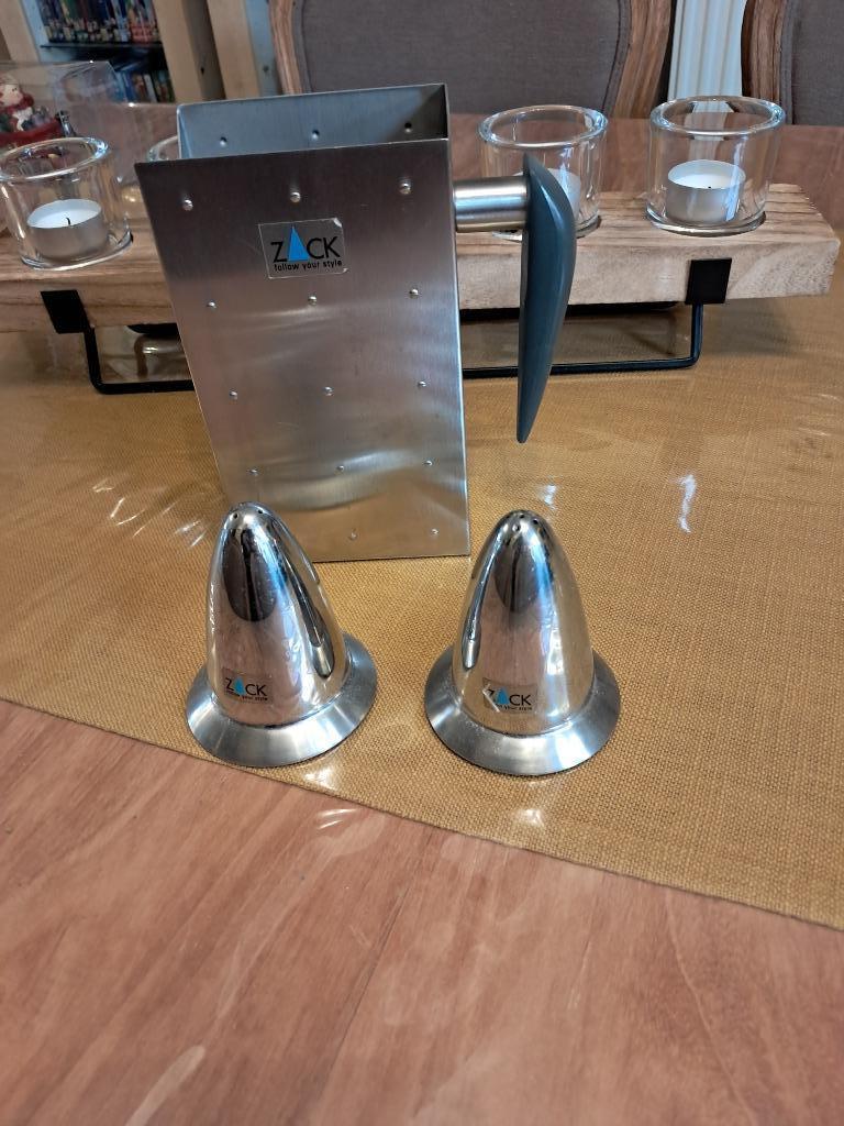 Sel et poivre avec support à lait Zack, Huis en Inrichting, Keuken | Keukenelementen, Gebruikt, Minder dan 100 cm, Grijs, Ophalen