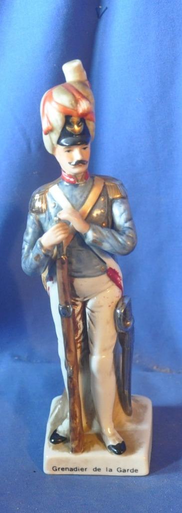 statue en porcelaine grenadier de la garde napoléonienne, Antiek en Kunst, Ophalen of Verzenden