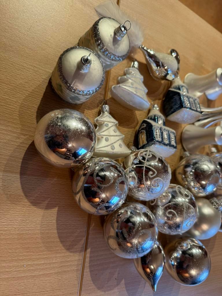 Kerstboomversiering zilver/wit 23 stuks, Diversen, Kerst, Ophalen, Zo goed als nieuw