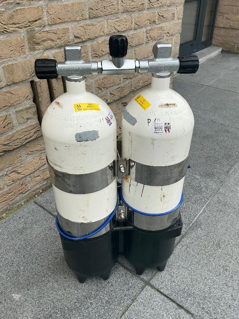 Dubbel 10 - 300 bar, Enlèvement, Comme neuf, Bouteille de plongée