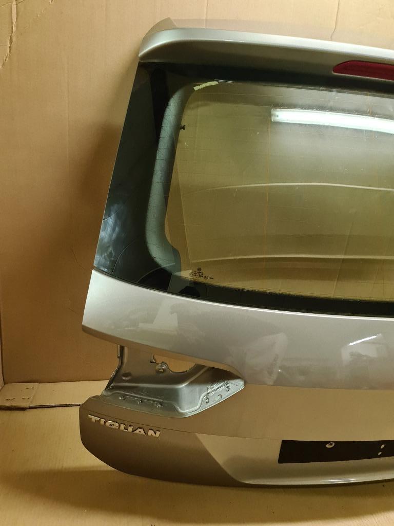 Coffre Tiguan 5NA hayon tiguan 5NA 2016-2024, Autos : Pièces & Accessoires, Arrière, Enlèvement ou Envoi, Volkswagen, Haillon arrière