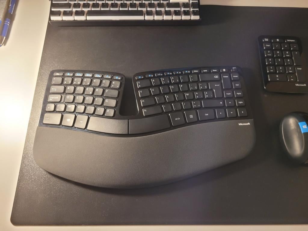 MS Ergonomic Keyboard + Muis + Klavier (ophalen Oostende), Informatique & Logiciels, Claviers, Enlèvement, Numerique, Ergonomique