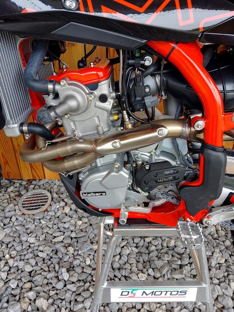 SWM RS 300 Enduro last pièce !, Motoren, 300 cc, Particulier, Enduro, 1 cilinder