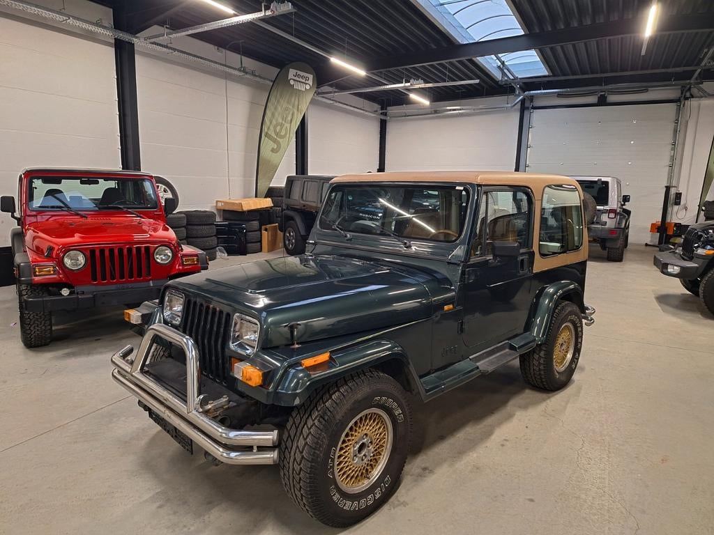 Jeep Wrangler 4.0i limited oldtimer, Beige, 4000 cc, Leder, Bedrijf