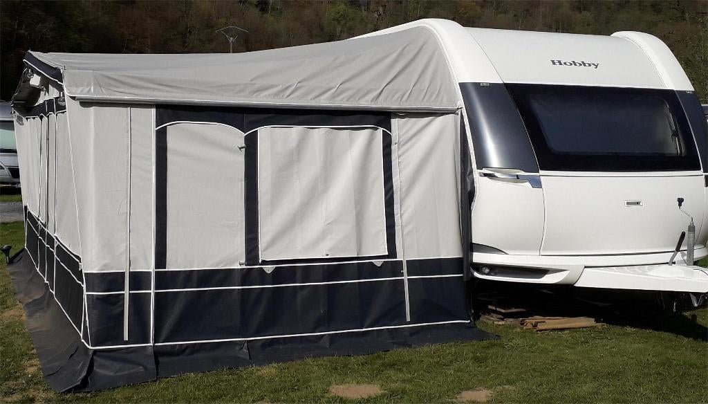 voortent Hobby 560, Caravanes & Camping, Enlèvement, Comme neuf, Autres marques
