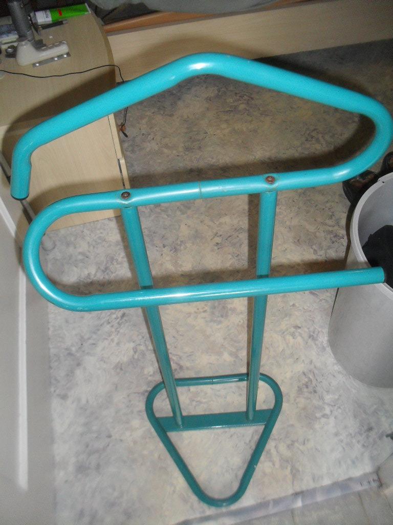 Portant / support costume ,vetements , habits confection, Enlèvement