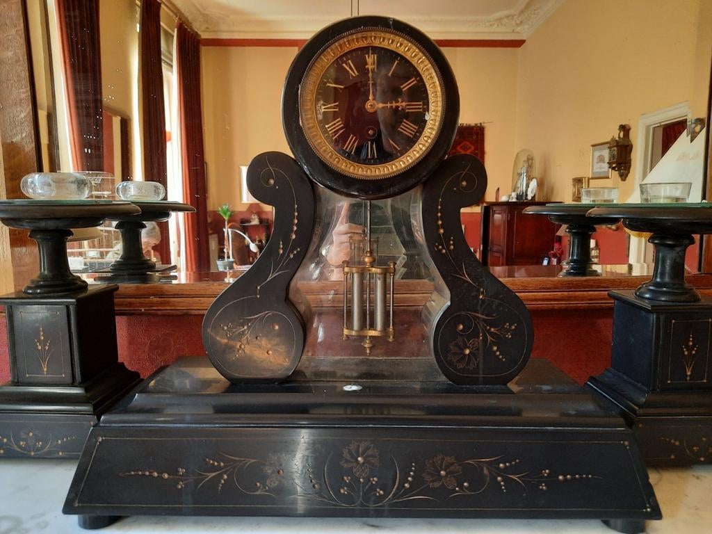 set de cheminée avec montre J.Dusart Bruxelles, Enlèvement