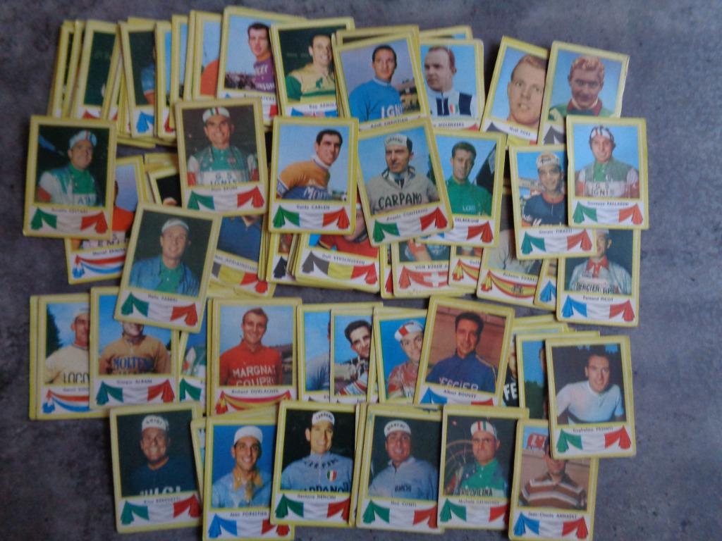 CYCLISTES  GOMME MAPLE LEAF   EN 1960 !!! 119 x   photos, Enlèvement ou Envoi