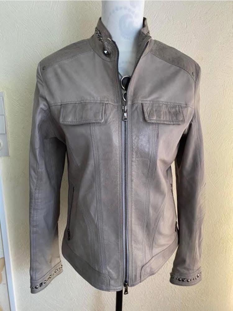 Veste en CUIR  𝗕𝗢𝗡𝗔𝗩𝗜𝗧𝗔 Made in Italy taille 46 peti, Vêtements | Femmes, BONAVITA, Enlèvement ou Envoi, Porté, Taille 42/44 (L)