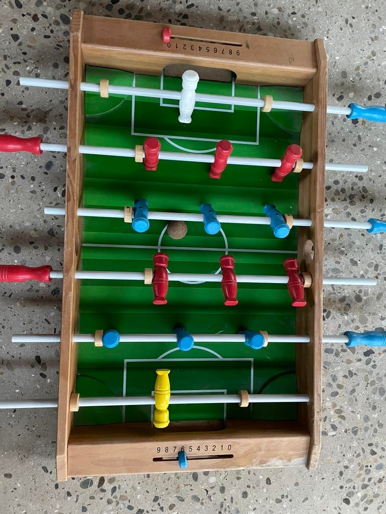 Super toffe voetbaltafel, Kinderen en Baby's, Speelgoed | Voetbaltafels, Ophalen, Gebruikt