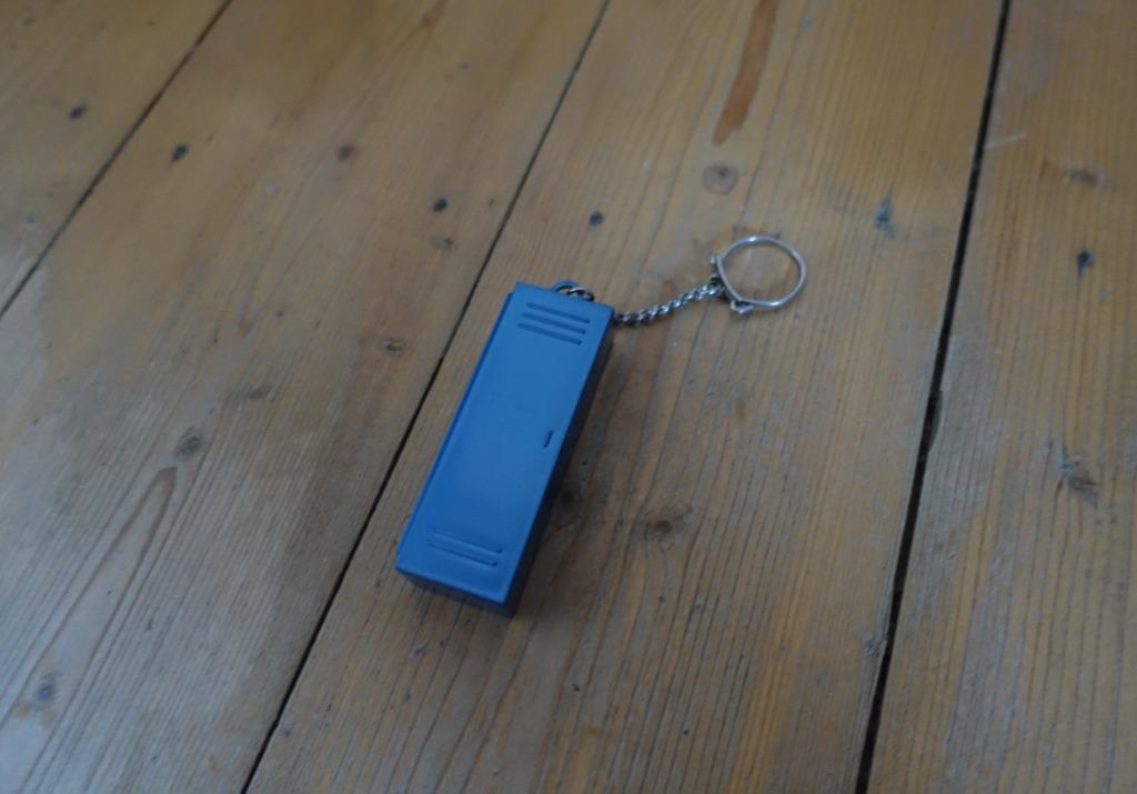 Werkkast sleutelhanger met opbergruimte, Ophalen of Verzenden, Zo goed als nieuw