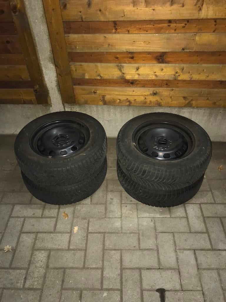 Goodyear Ultragrip - Set d'hiver - 195/65R15 - 5x108, Enlèvement, Neuf, Volvo