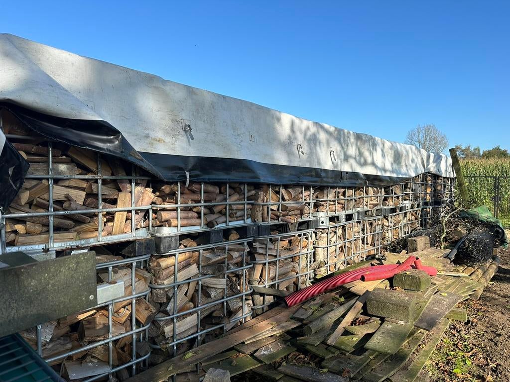 Droog brandhout gekliefd wilg en hardhout, Enlèvement, Bûches