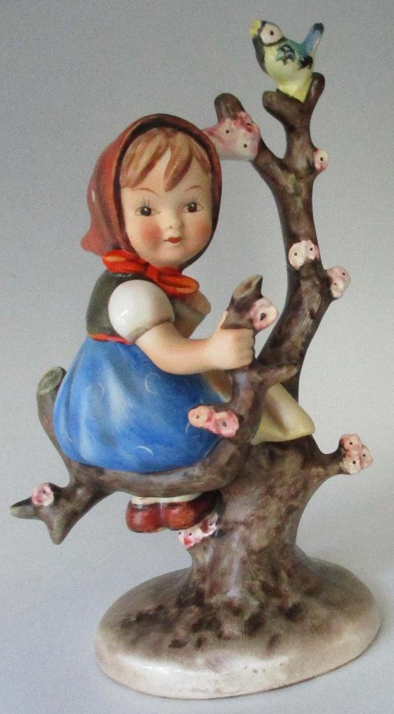 M I Hummel: 141 -Apple Tree Girl- 17½cm.- TMK-2 -Excellent, Envoi