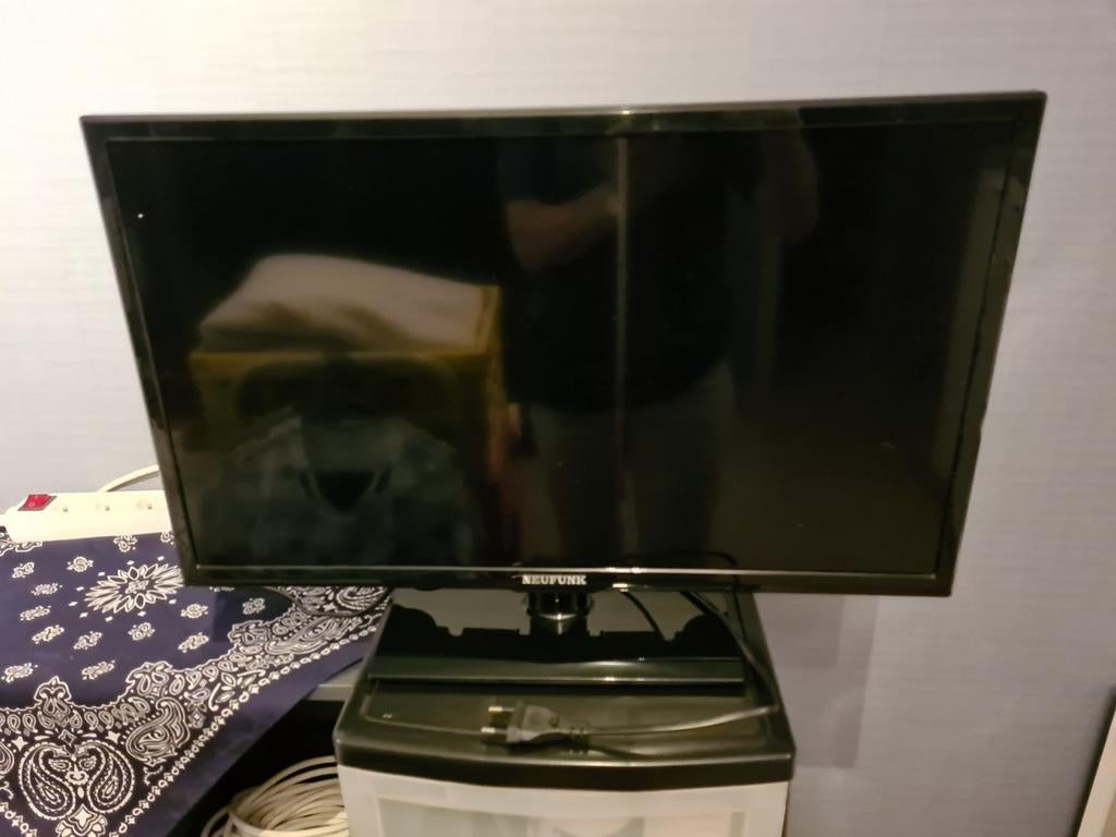 TV NEUFUNK 24 inch, TV, Hi-fi & Vidéo, Enlèvement, LED