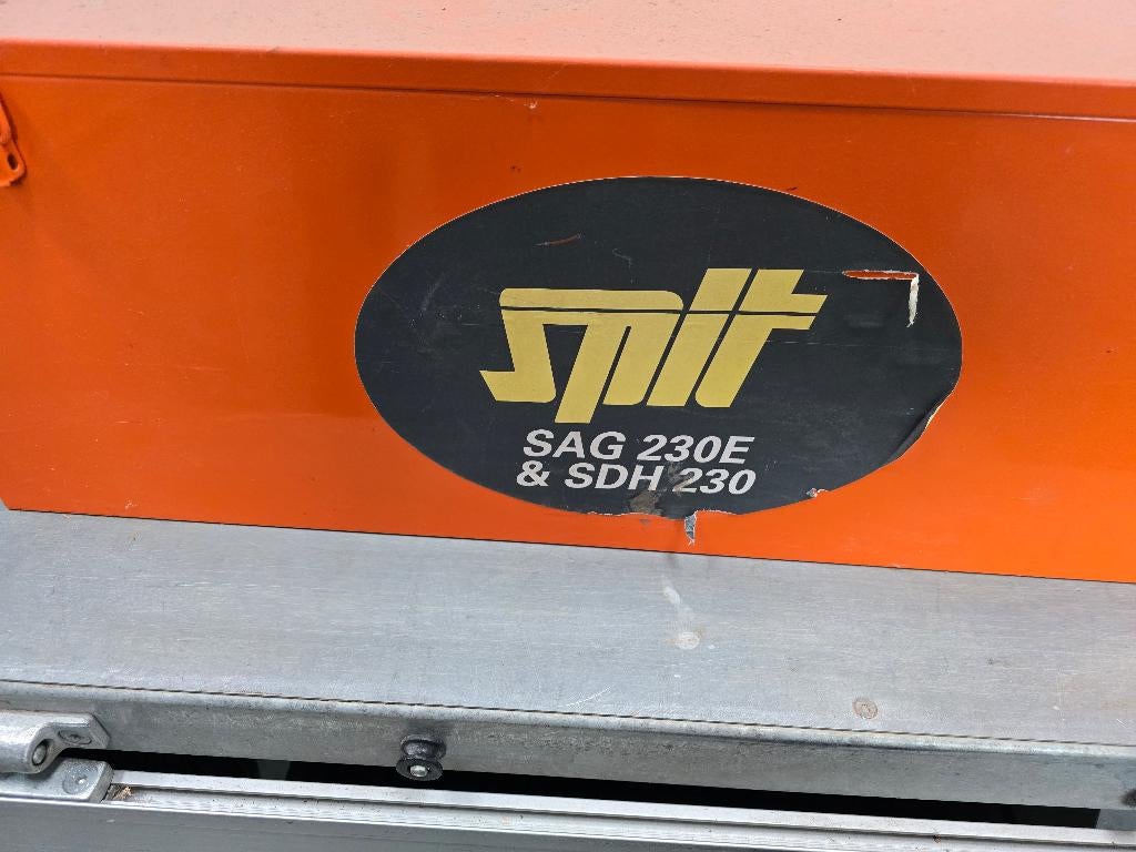 Spit sag230e + sdh230, Doe-het-zelf en Bouw, Ophalen, Zo goed als nieuw, 1000 watt of meer, Haakse handslijpmachine