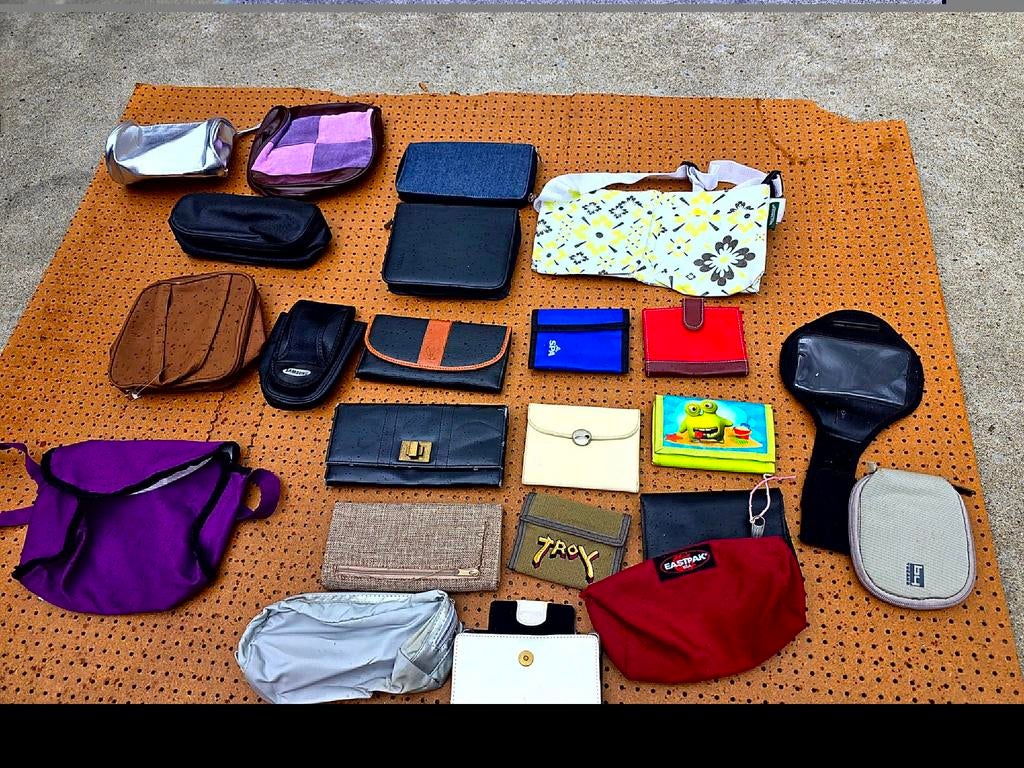 Gemengd lot accessoires portemonnees tasjes, deels NIEUW, Handtassen en Accessoires, Portemonnees, Ophalen of Verzenden, Gebruikt