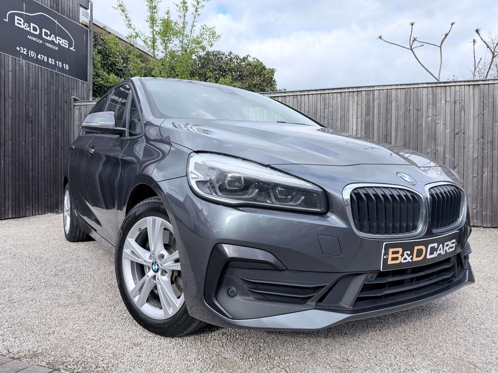 BMW 225 Active Tourer PHEV 225xeA NETTO: € 10.736, Auto's, BMW, Automaat, Monovolume, Gebruikt, Bedrijf