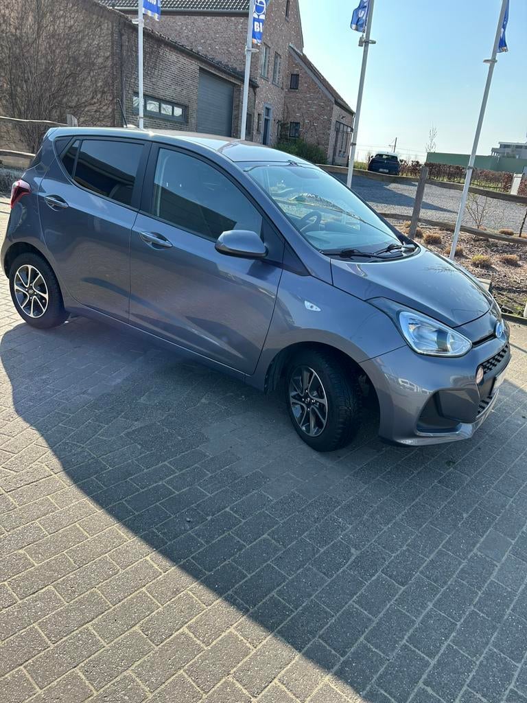 Hyundai i10, Automaat, Stof, Zwart, 5 deurs
