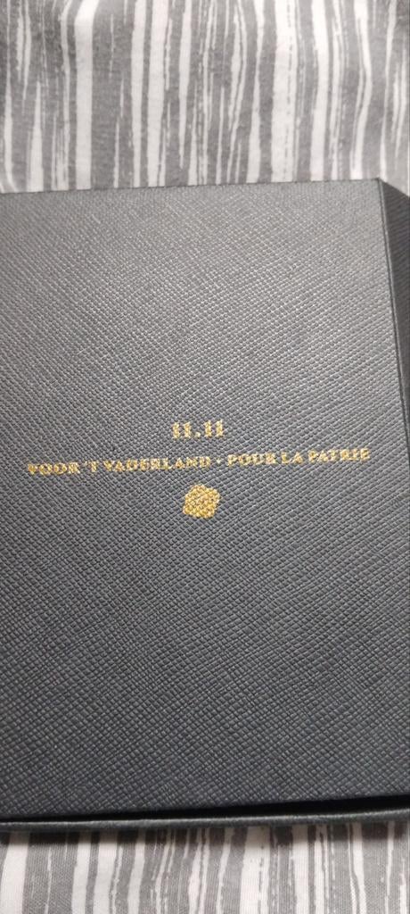 Goudbaar ter ere van wapenstilstandsdag 2021, Verzamelen, Koningshuis en Royalty, Ophalen, Zo goed als nieuw, Overige typen