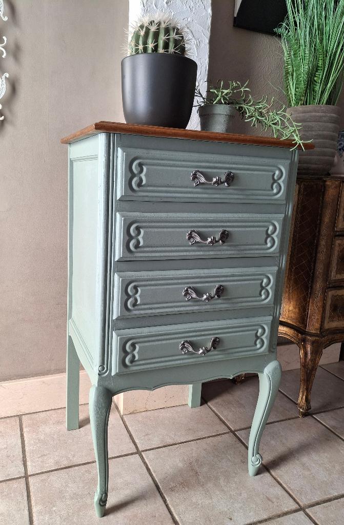 Joli meuble vert, Enlèvement, Comme neuf