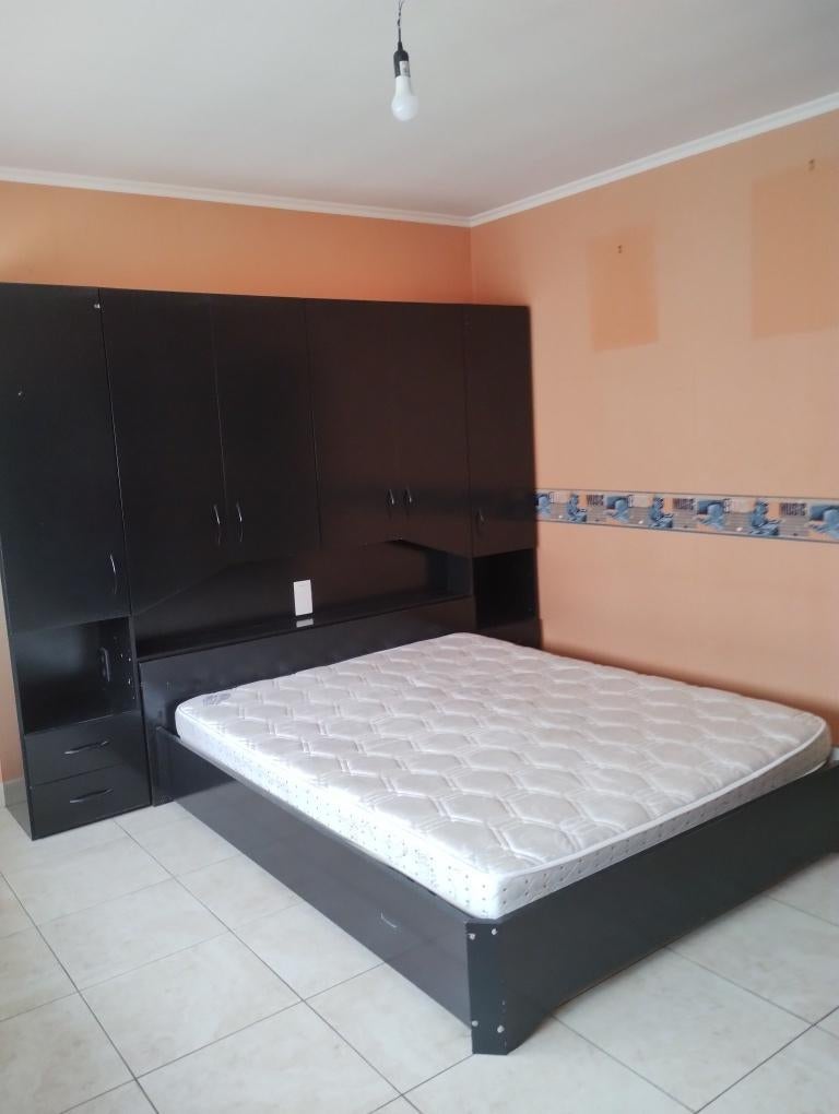 Bed met achterbouw, Ophalen