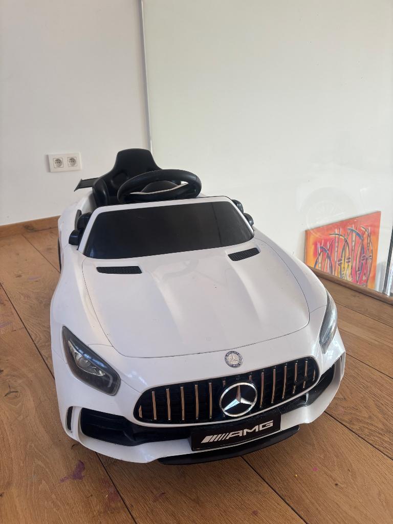 Voiture électrique enfant Mercedes AMG, Enfants & Bébés, Jouets | Extérieur | Véhicules à batterie, Utilisé, Enlèvement