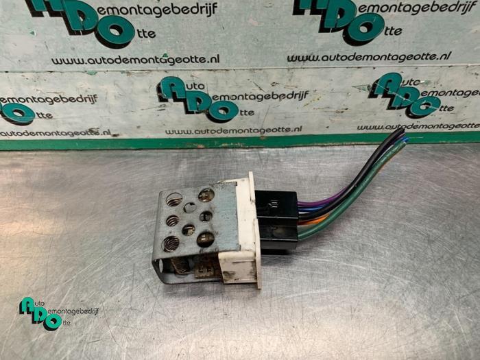 Kachel Weerstand van een Opel Astra (Astra H 04-), Gebruikt, -, -, Opel