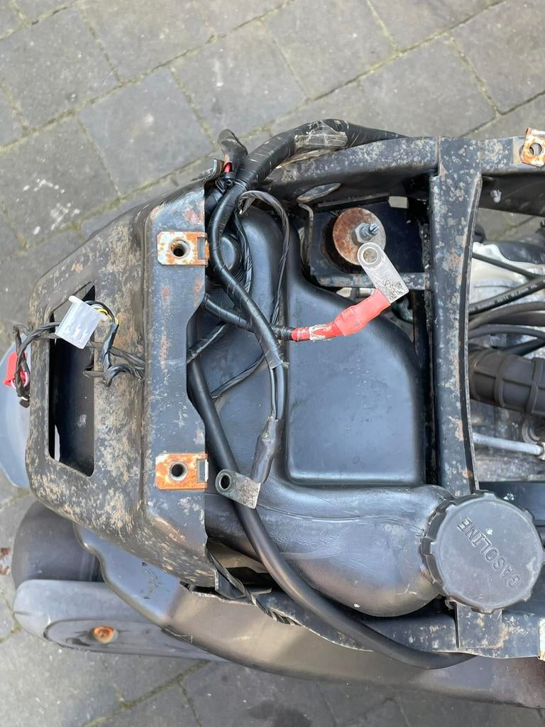 Piaggio Zip | Project! | Bj2009 | Duits | Ontbreken aanwezig, Fietsen en Brommers, Gebruikt, Piaggio, Zip, Klasse A (25 km/u)