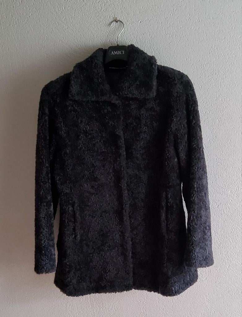 Manteau mi-long en fausse fourrure frisée gris foncé-T.40, Vêtements | Femmes, Vestes | Hiver, Enlèvement, Taille 38/40 (M), Gris