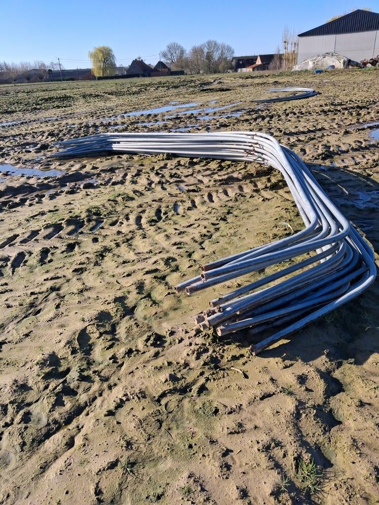 Serre bogen, Enlèvement