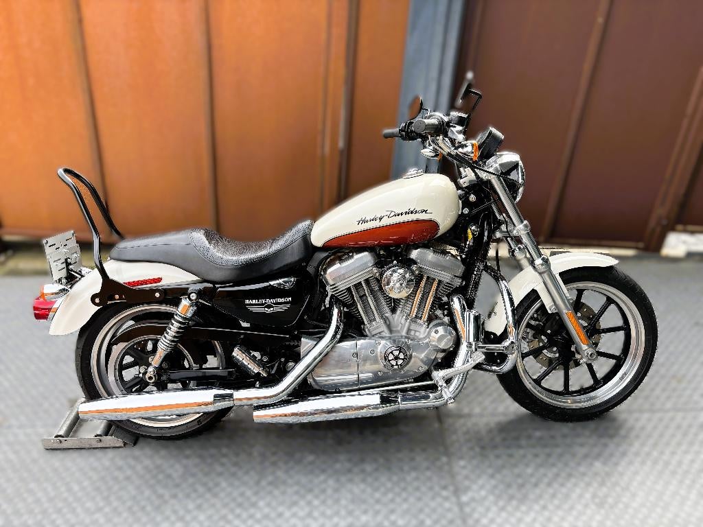 Sportster 883cm³ 2010 25000km gar 1,2,3ans jhb