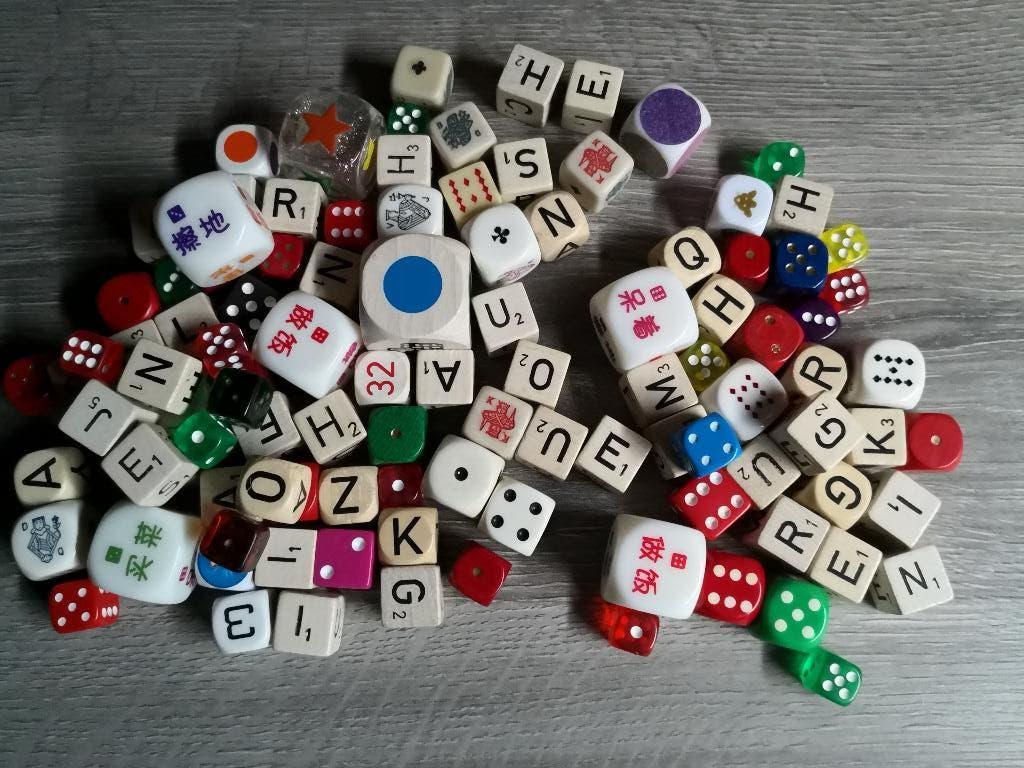 Lotje diverse dobbelstenen, Ophalen