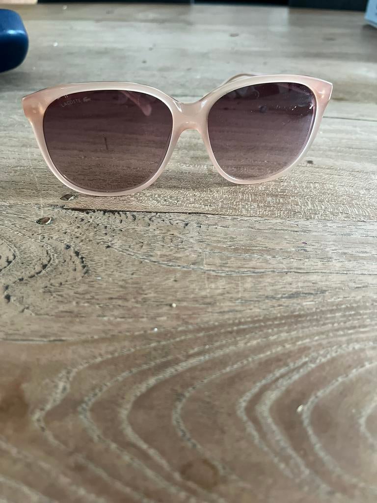 Rode bril lacoste, Ophalen, Zo goed als nieuw, Bril