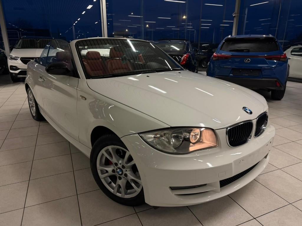 BMW 118D Cabrio Portes Papillon 2.0D 100kW Euro 5, Autos, BMW, Cuir, Euro 5, Achat, Diesel
