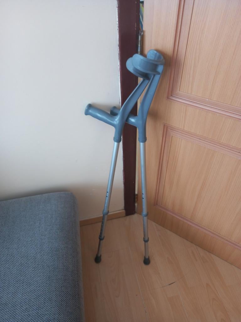 verstelbare kruk voor volwassenen, Ophalen