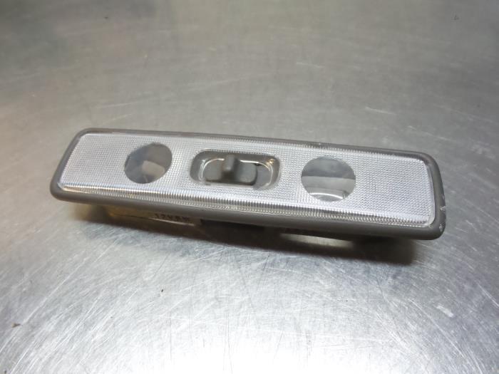 Eclairage intérieur arrière d'un Mitsubishi Space Wagon (S, -, Utilisé, Mitsubishi, -