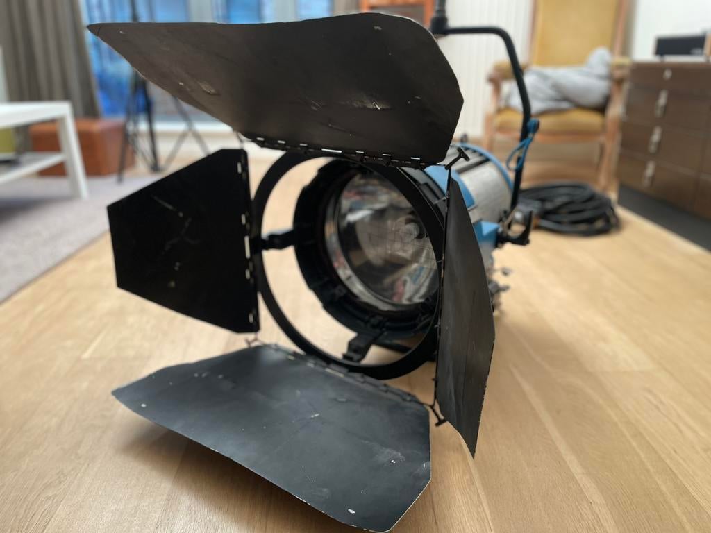 ARRI ARRISUN 40/25 HMI PAR avec kit de lentilles Fresnel, Ophalen, 1980 tot heden, Projector