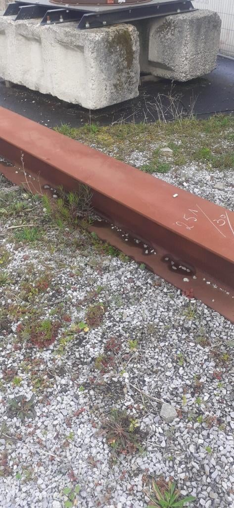 Poutrelle acier HEB 250 — 1,5m — bon état, Bricolage & Construction, Métaux, Utilisé, Fer, Enlèvement ou Envoi