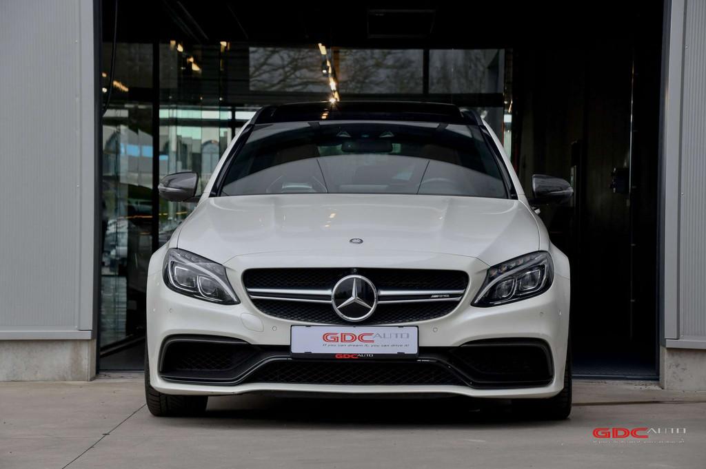 Mercedes-Benz C-Klasse 63 AMG C 63 AMG S I Carbon pakket I P, Auto's, Mercedes-Benz, Achterwielaandrijving, 2260 kg, Wit, Leder