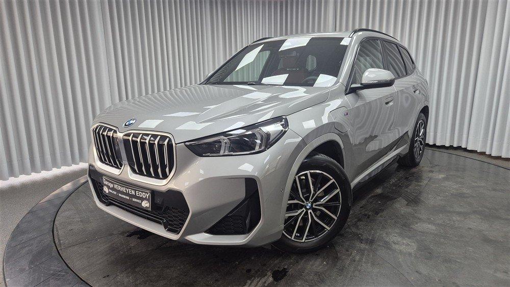 BMW X1 25 e xDrive M Sport (bj 2026, automaat), Gebruikt, Euro 6, 136 pk, Leder