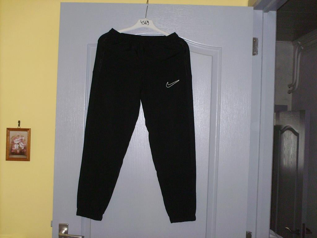 a vendre pantalon training enfant, Enfants & Bébés, Garçon, Enlèvement ou Envoi, Nike, Pantalon